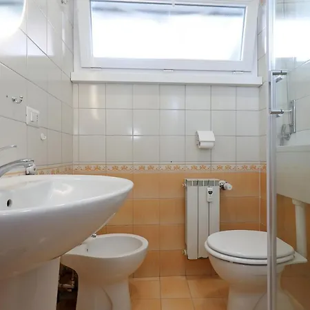 Re Di - Charme * Rome